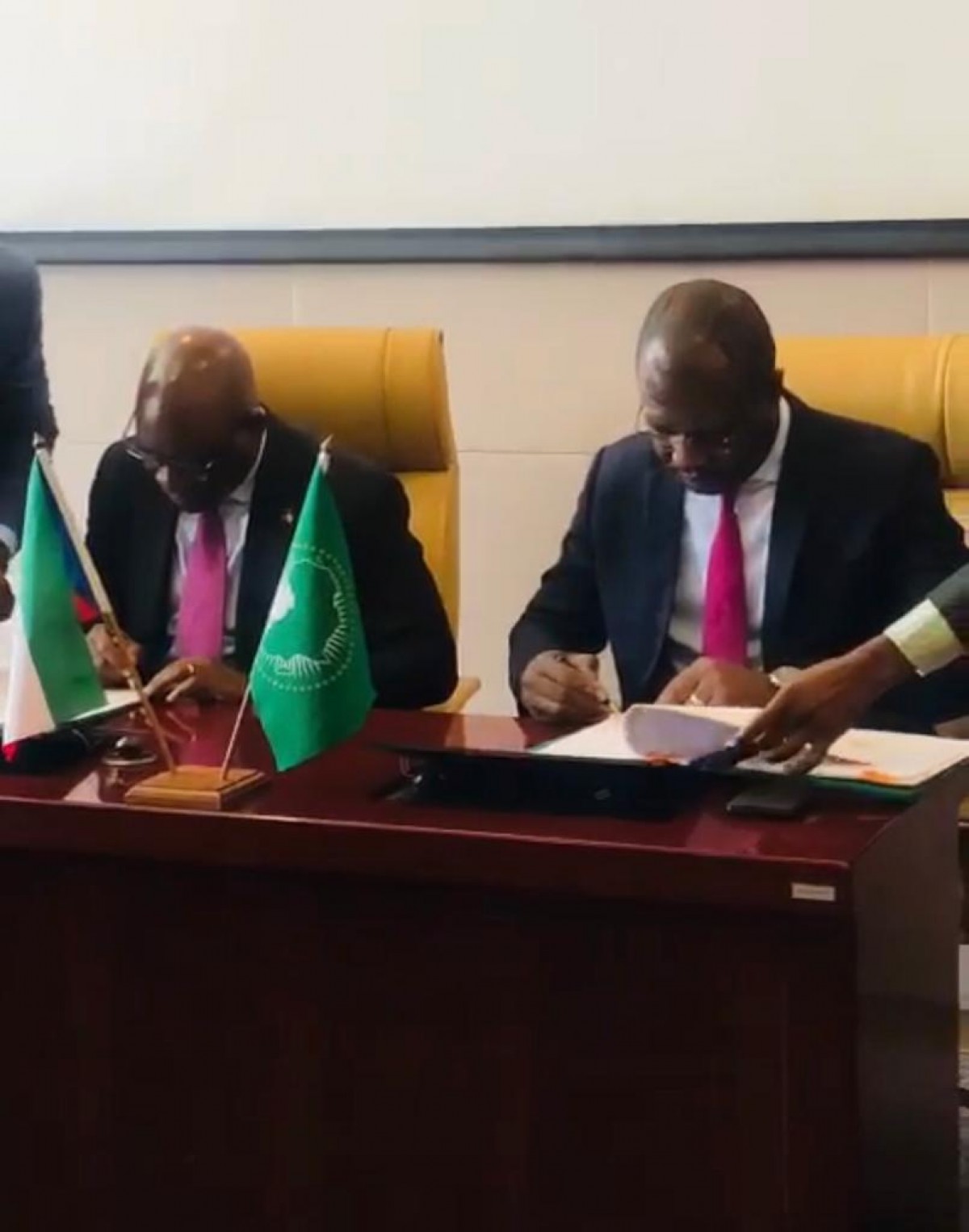 Página Oficial del Gobierno de la República de Guinea Ecuatorial